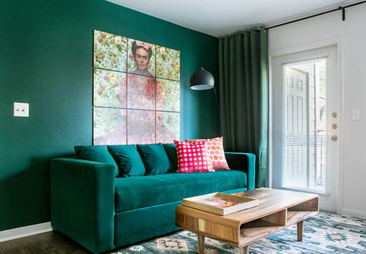 WanderJaunt - Oak Hill Apartment