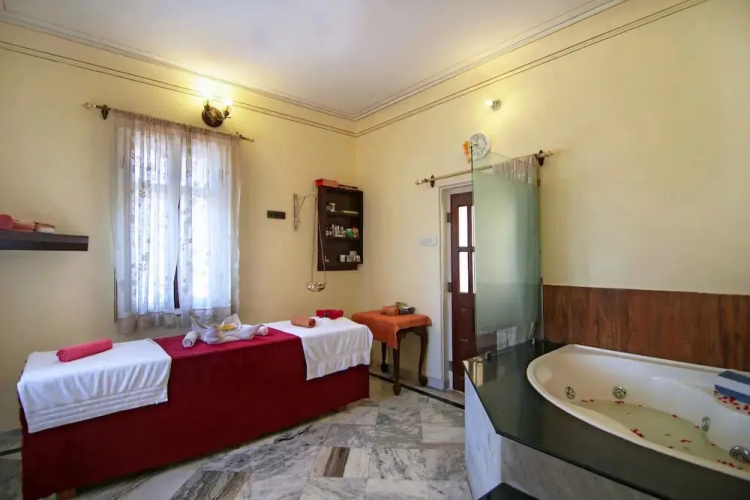 Amar Mahal Orchha