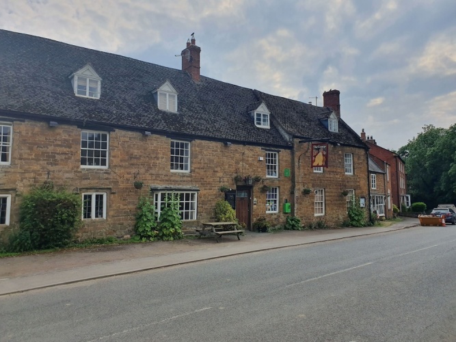 The George Inn - Cotswolds