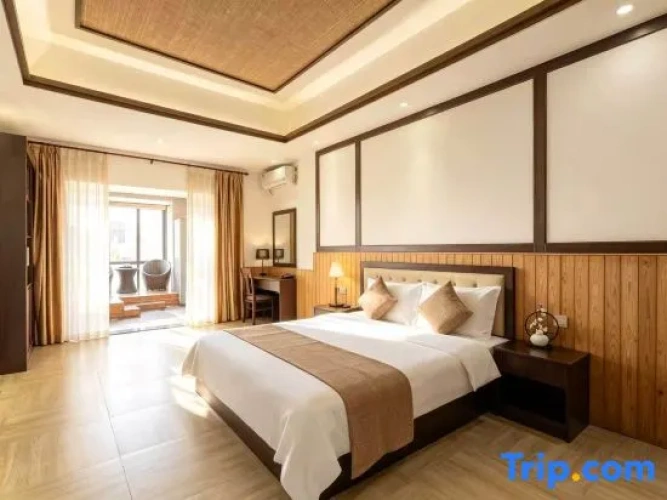 Standard Double room with view
