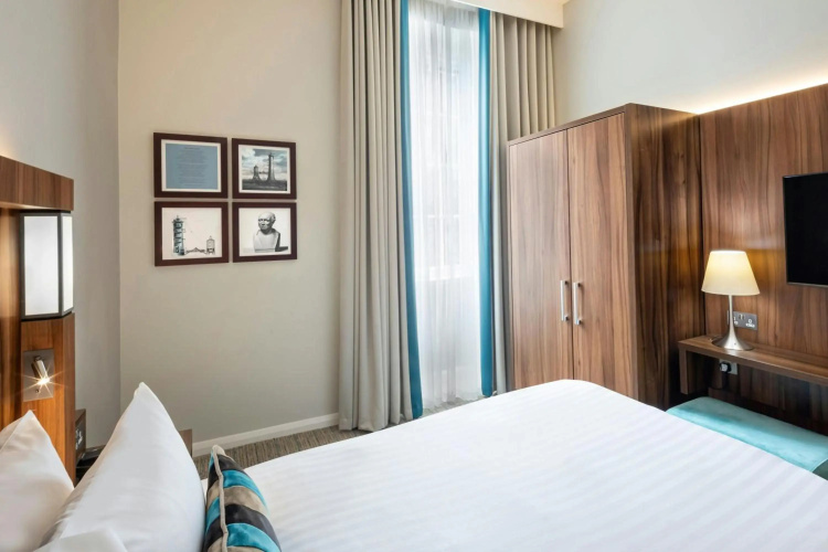 Courtyard by Marriott Edinburgh
