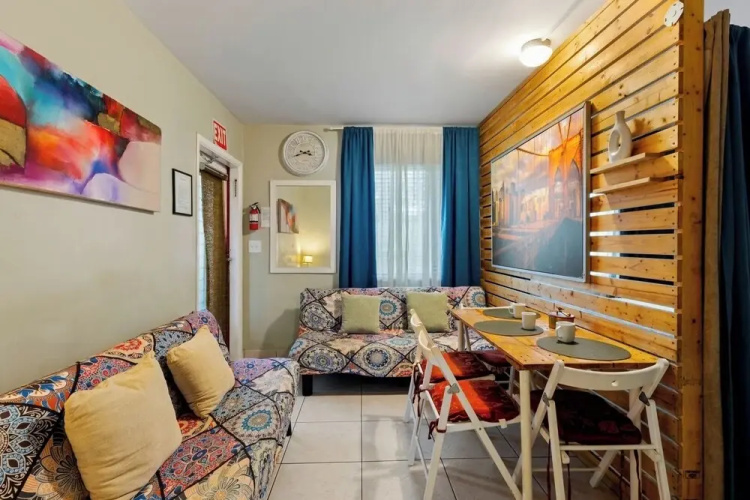 Spacious 1BR in Hollywood FL Pet-friendly, Parking