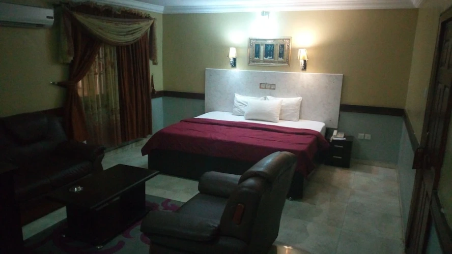 Royal room