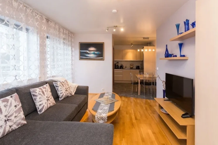 2 Bedrooms Apartment with balcony