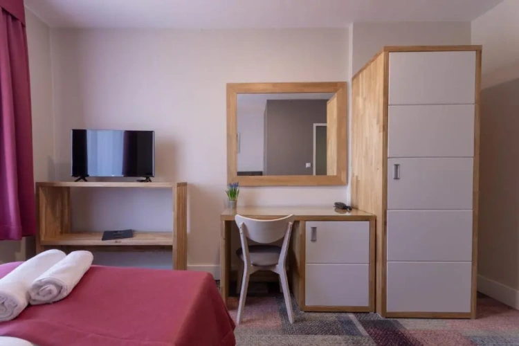 Standard Double room with city view