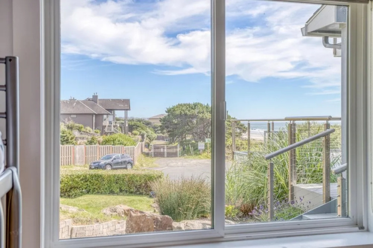 Breakwater Beach House