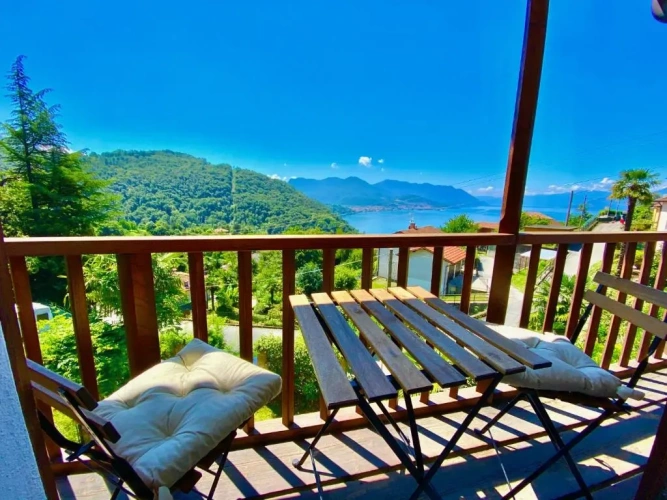 Apartment with balcony