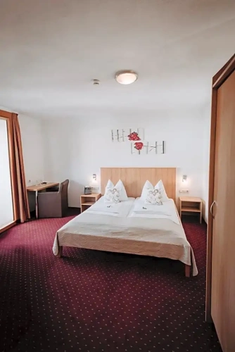 Standard Double room with balcony and with view