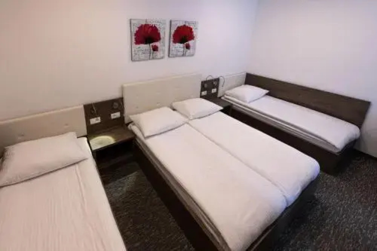 Apartmaji In Sobe Ramar