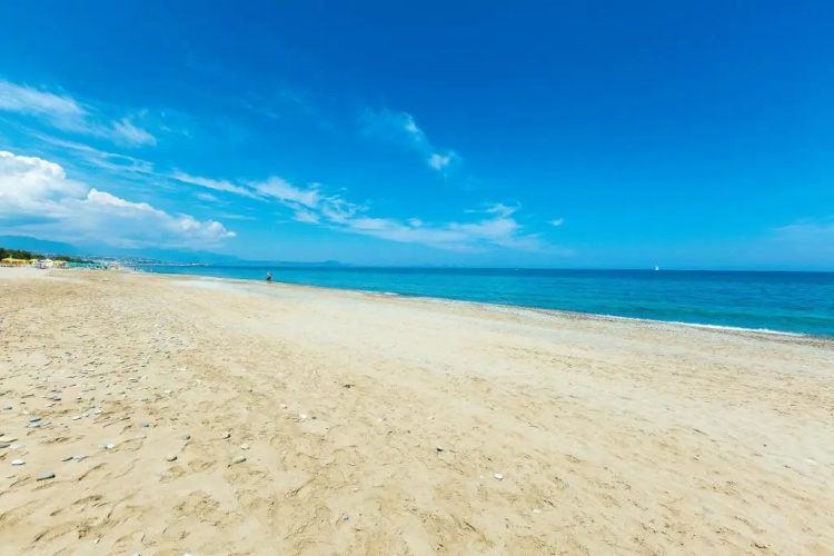 Yiannis Apartments