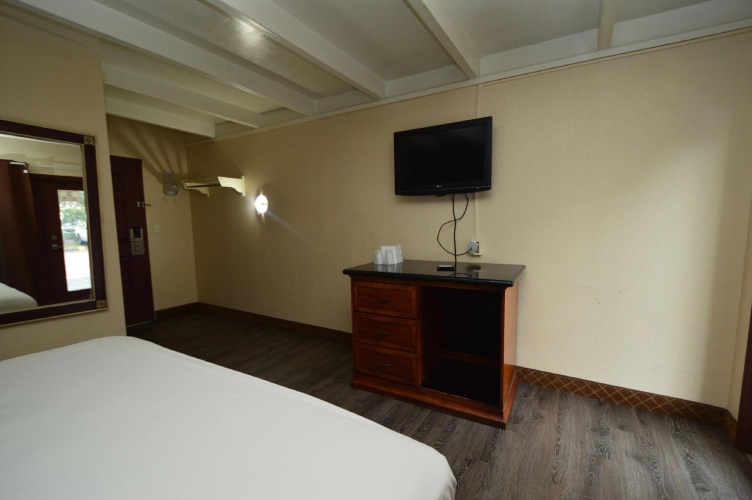 Clearwater Hotel