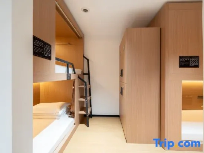 Bed in Dorm (female dorm)