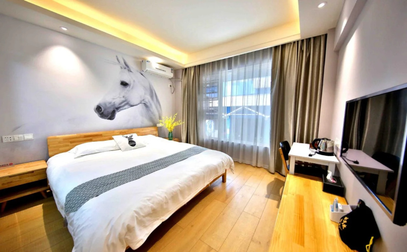 Time Machine Hotel