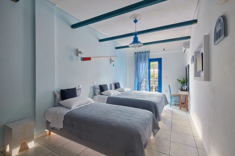 Triple room