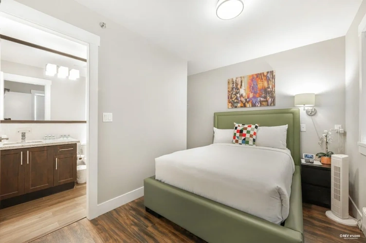 Deluxe Family Suite