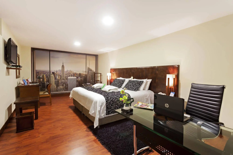 Loft Hotel