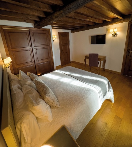 Economy Double room with view