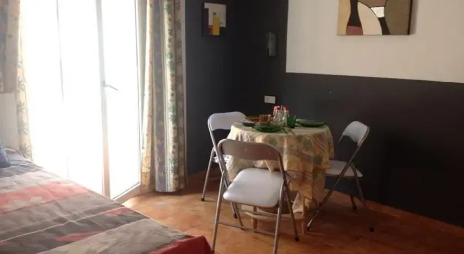 Abc Apartamentos Estudios Centro