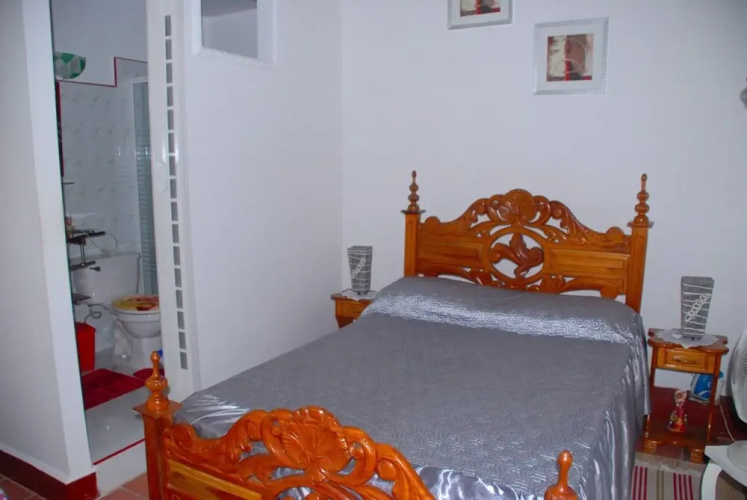 Kenia Colonial House