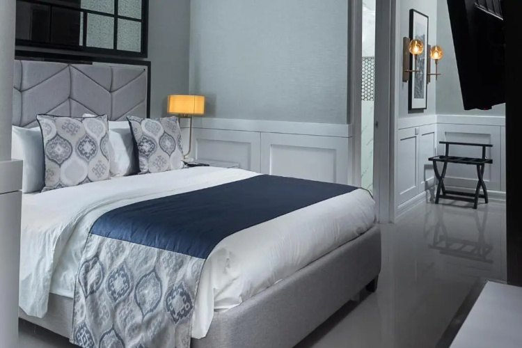 Stonehill Suites