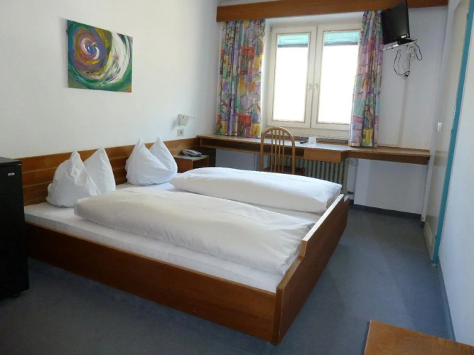 Hotel-Restaurant-Pizzeria Goldrainerhof