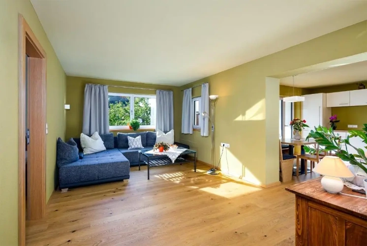 3 Bedrooms Apartment