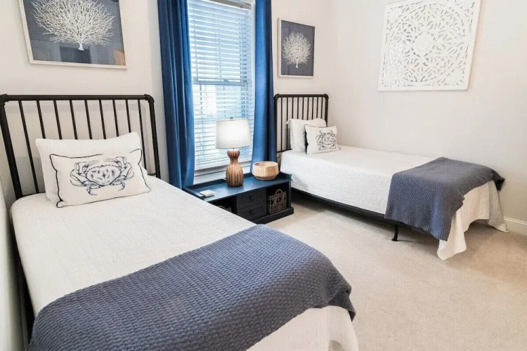 Magnolia Pointe Luster Leaf 4894-303