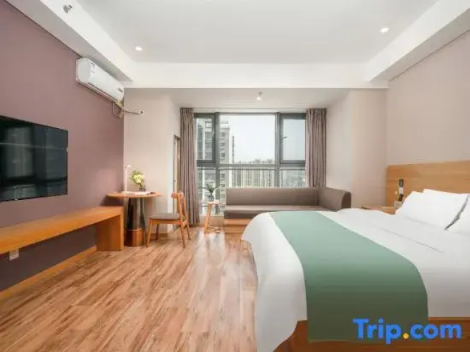 Yicheng Light Residence Hotel
