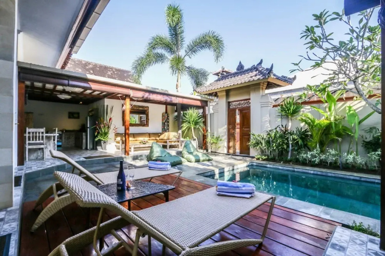 Villa Mira