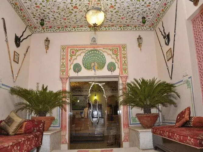 Bharat Mahal Palace