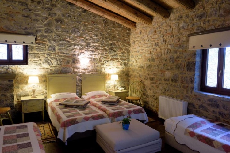 Standard Quadruple room