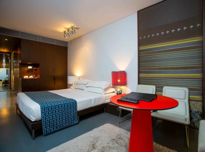 Standard Double Suite