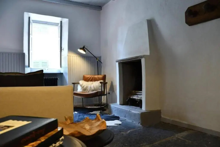 Rocks apartment Colonno