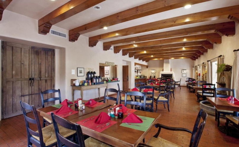 Piñon Court photo 19