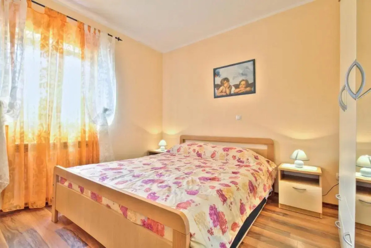 Lorena Apartments