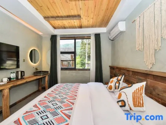 Standard Double room with mountain view