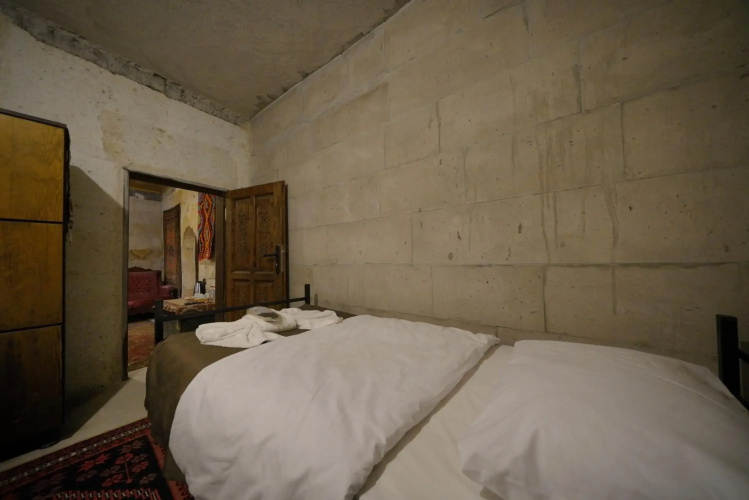 View Cave Hotel