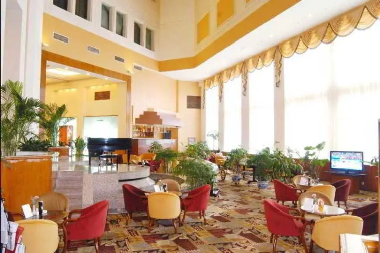 Yinhe Dynasty Hotel