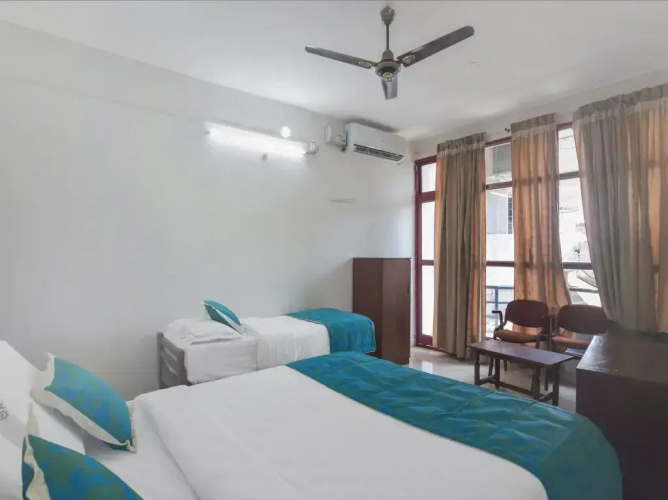 Hotel Raj