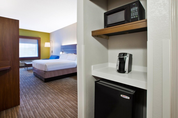 1 Bedroom Suite