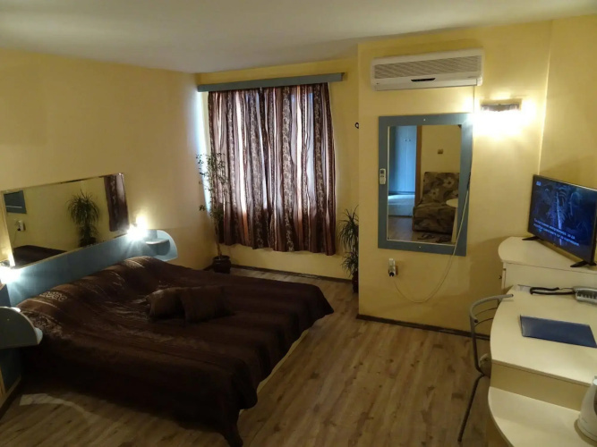 Hotel Color