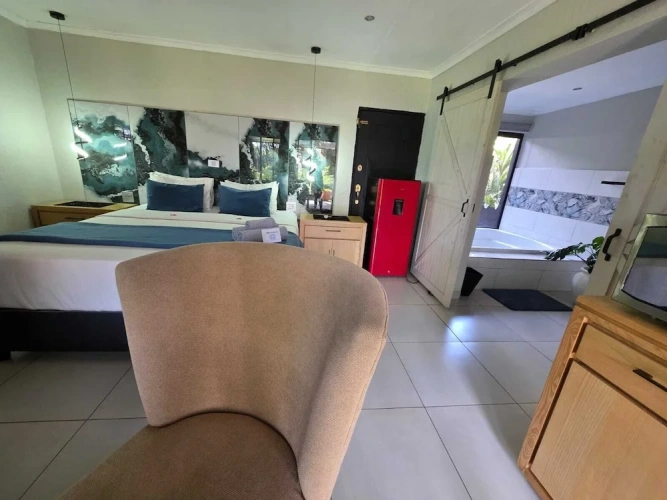 Deluxe Suite