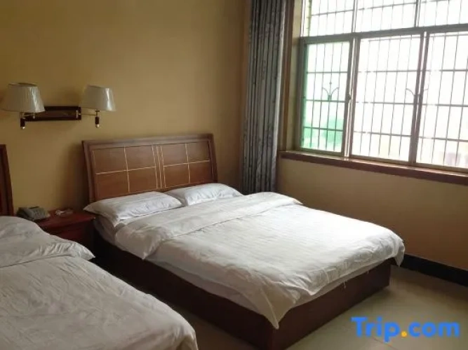 Deluxe Twin Suite