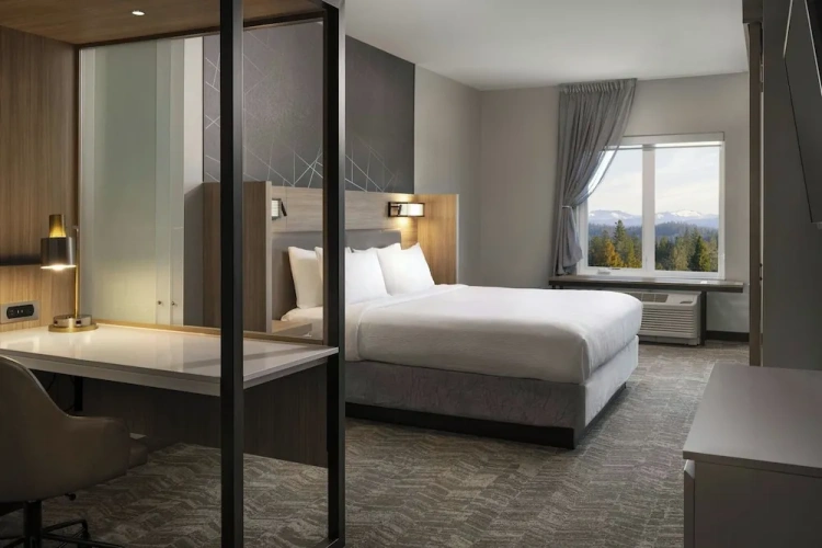 Double Suite with mountain view