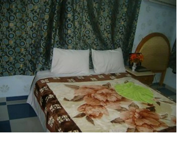Isis Hostel 2
