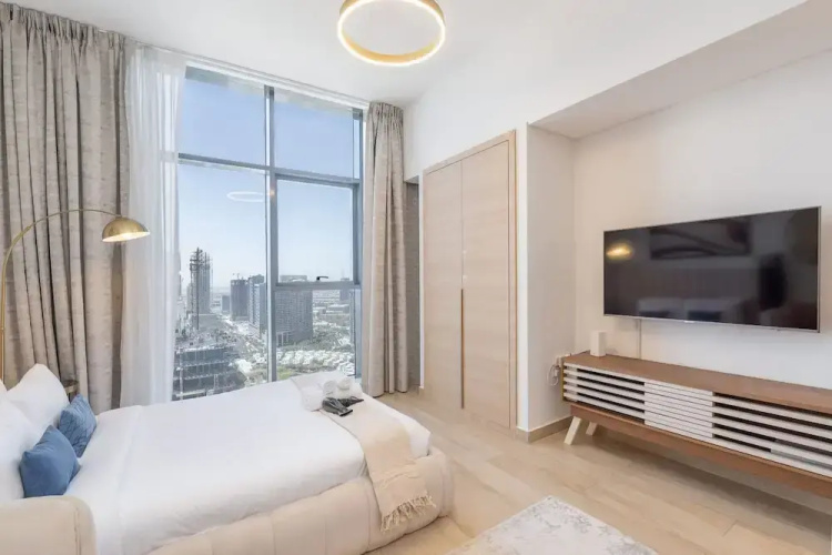 Stunning Studio in Regina Tower With Five Hotel View