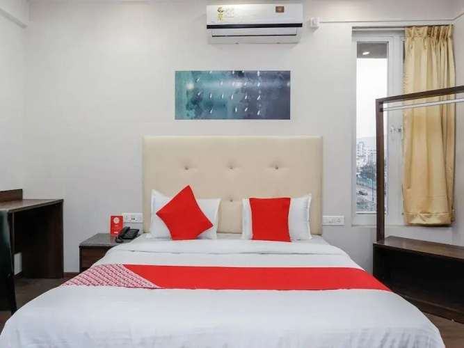 Hotel I Suite 2 By OYO Rooms