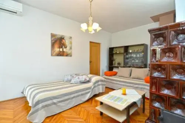 Apartments Mariza 1026