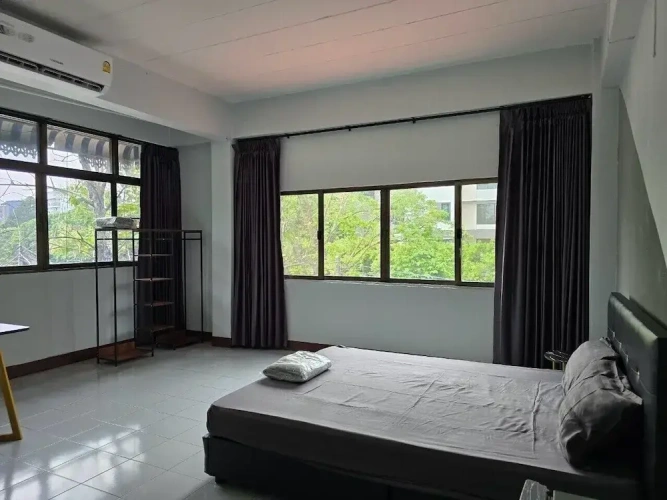 Deluxe Double room with city view