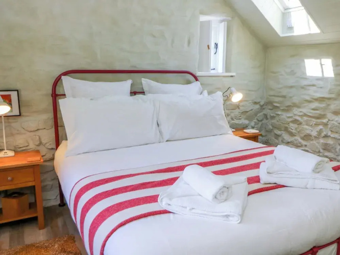 Dolwylan Barn